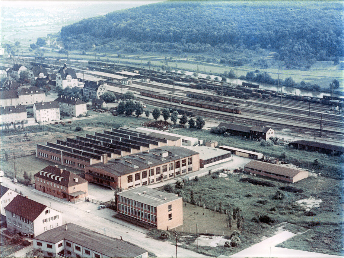 Old picture of a factory