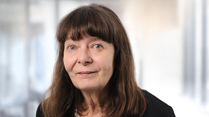 Gabriele Wagner from the Electronics Division of CeramTec