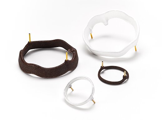 Braune und weiße Salzkerne für die Gießereitechnik