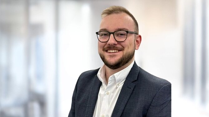 Chris Watson, Produktmanager Piezokeramik, CeramTec